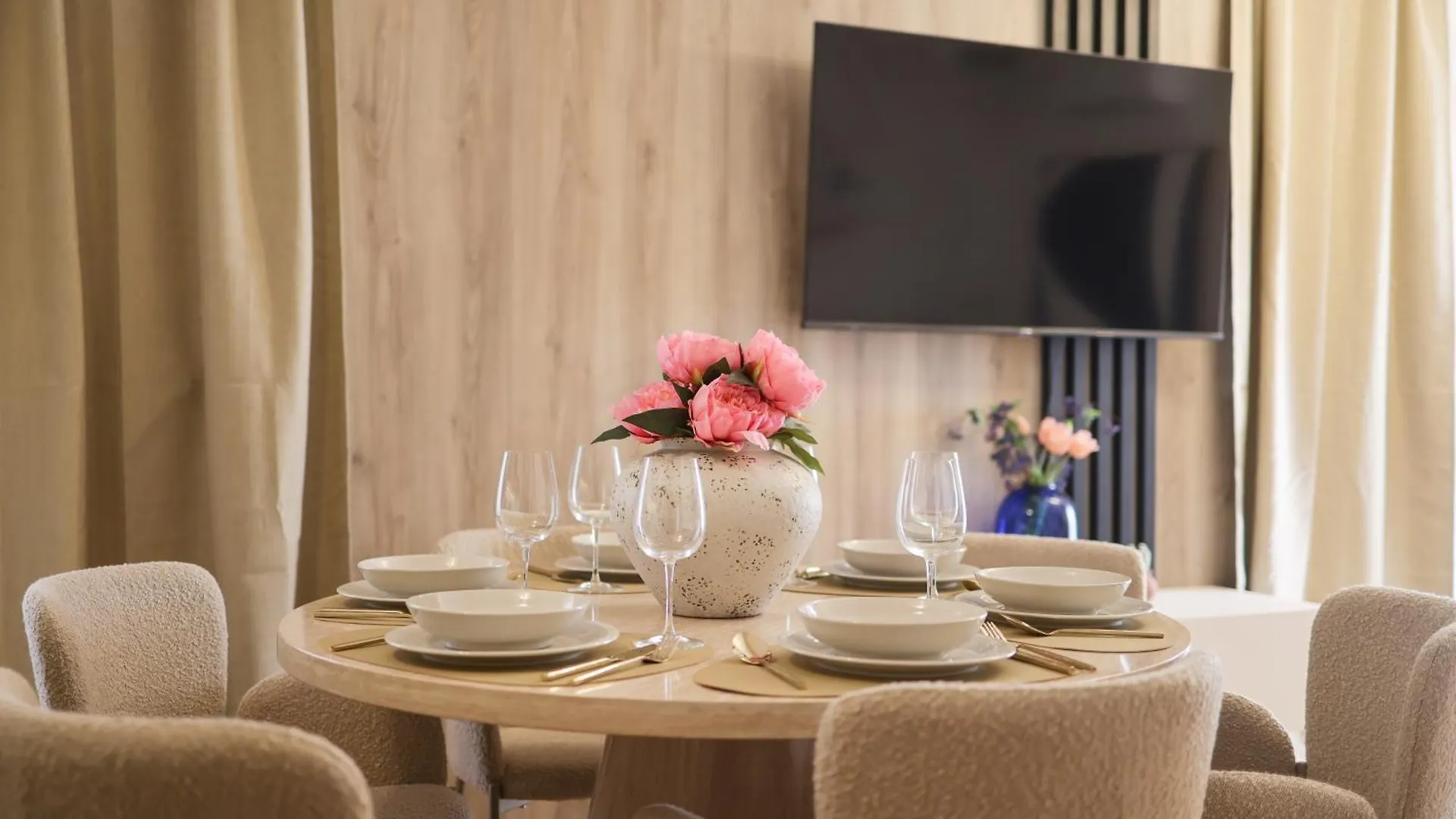 Lola'S Apartment ザダル